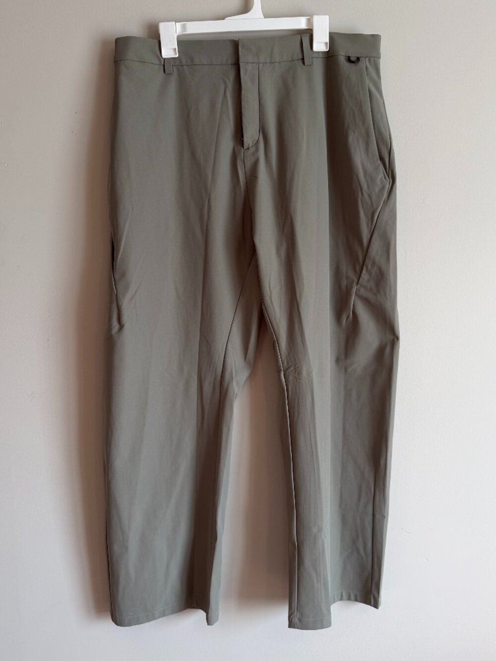 Nike HV0377-320 24.7 Mens 36x32 Perfect Stretch Dri-FIT UV Loose Fit Pants Green